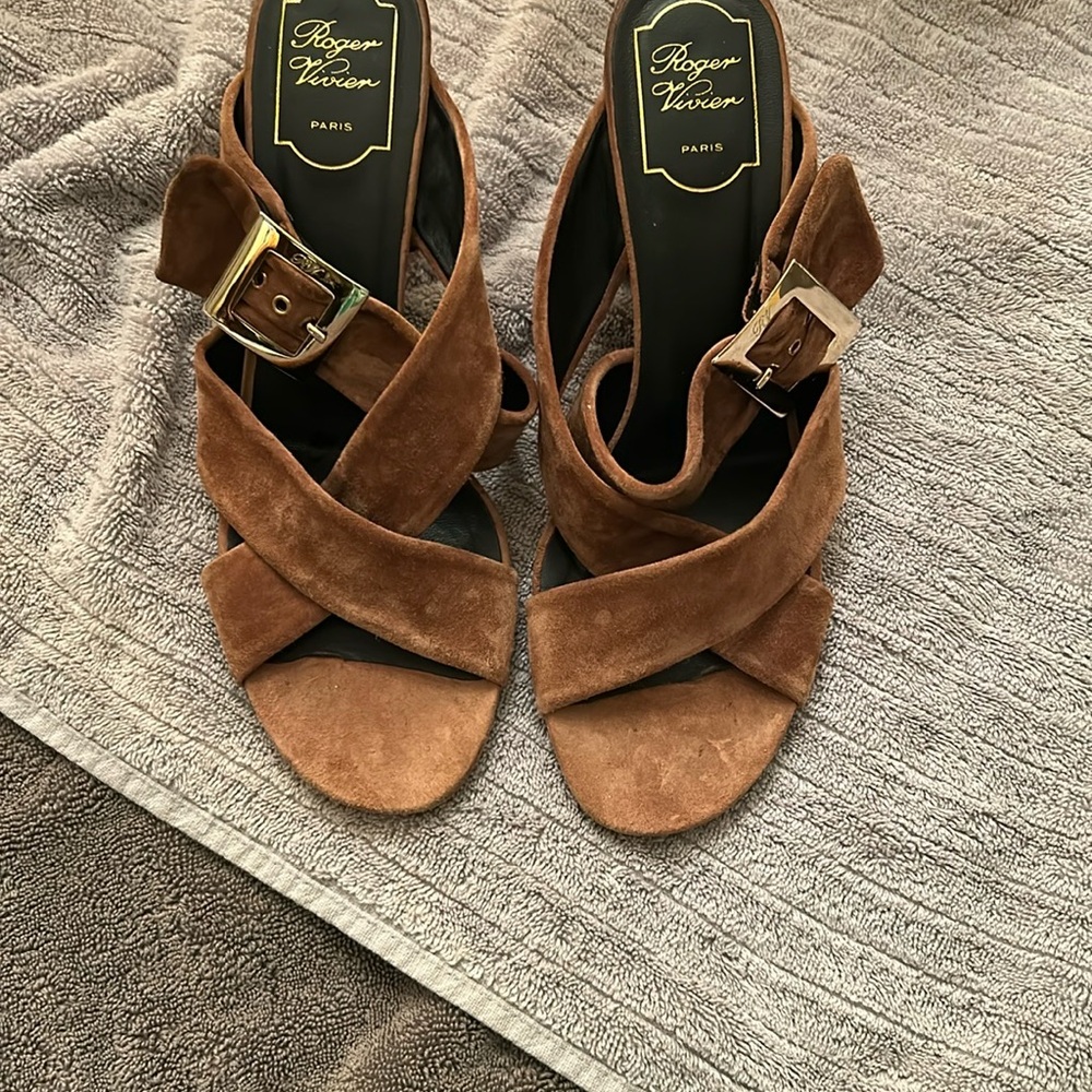 Roger Vivier Brown Leather Strap Detail Mules Slides Sandals with Buckle detail